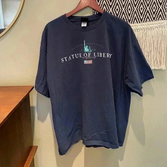 STATUE OF LIBERTY USA VINTAGE OVERSIZED SHIRT XXL - Picture 1 of 4